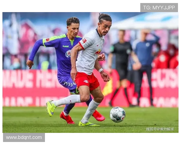 德甲足球球队霸气口号背后的精神与团队文化