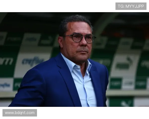 帕尔梅拉斯主帅强调种族歧视是社会问题呼吁更积极的行动与改变